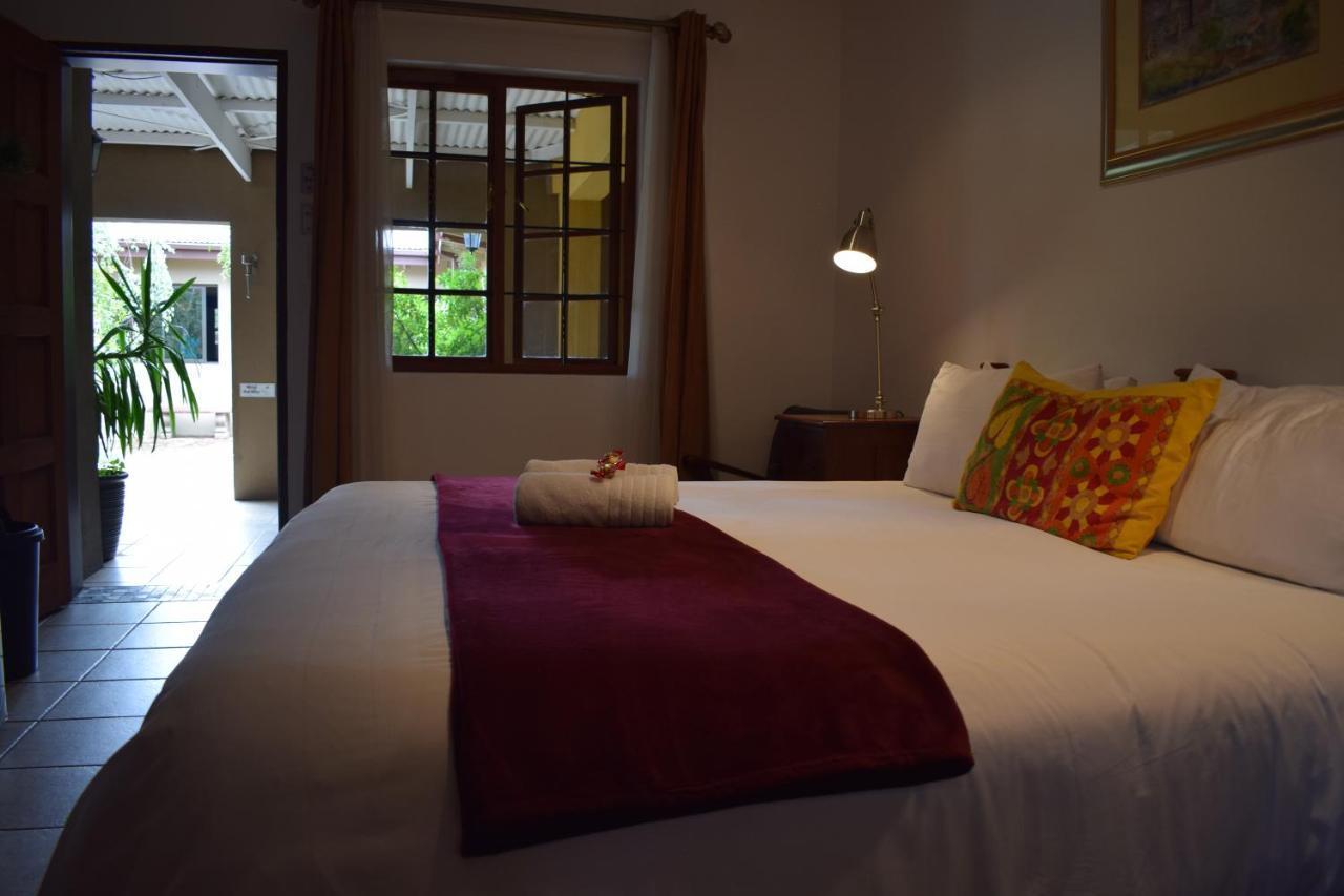 Greenleaf Guest Lodge บลูมฟอนเทน ภายนอก รูปภาพ